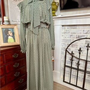 Green Geometric Patterned Maxi Dress